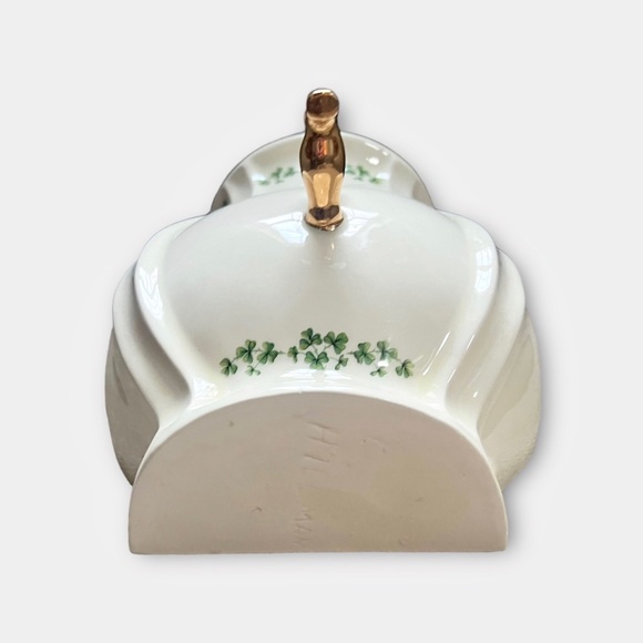 Vintage Wall Pocket Planter with Green Clover by Duncan Ceramics - Picture 2 of 6